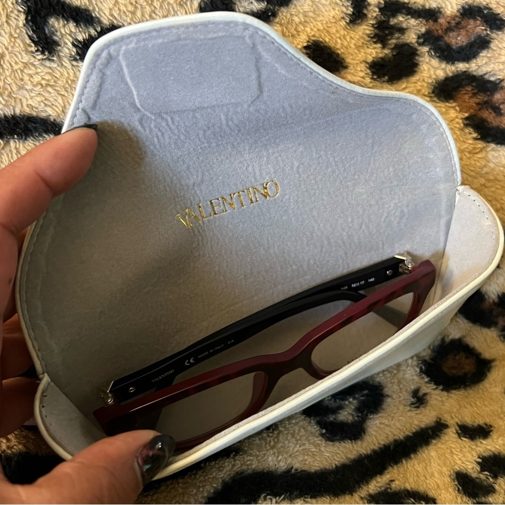👑✅PRICE FIRM✅NO OFFERS 👑AUTHENTIC Valentino Eye Glasses. NWOT - Picture 7 of 11